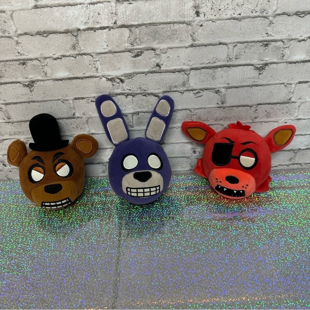 FIVE NIGHTS AT FREDDY'S Plush Lot of 3 Plush Heads 6 in Freddy Bonnie Foxie FNAF
